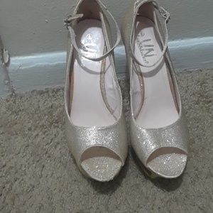 Gold High heels